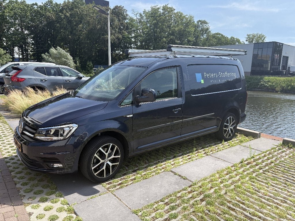 Volkswagen Caddy Maxi 2.0 TDI met BMT L2h1 150pk Km 68.369, Auto's, 730 kg, 4 cilinders, 150 pk, Origineel Nederlands