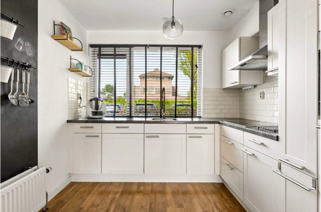 Witte Keuken incl apparatuur, Huis en Inrichting, Keuken | Complete keukens, Ophalen, Gebruikt, Wit, Hoekkeuken