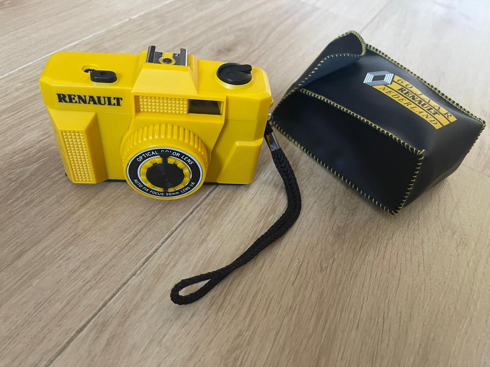 Vintage Renault camera met hoesje, Ophalen of Verzenden, Zo goed als nieuw, Compact, Overige Merken
