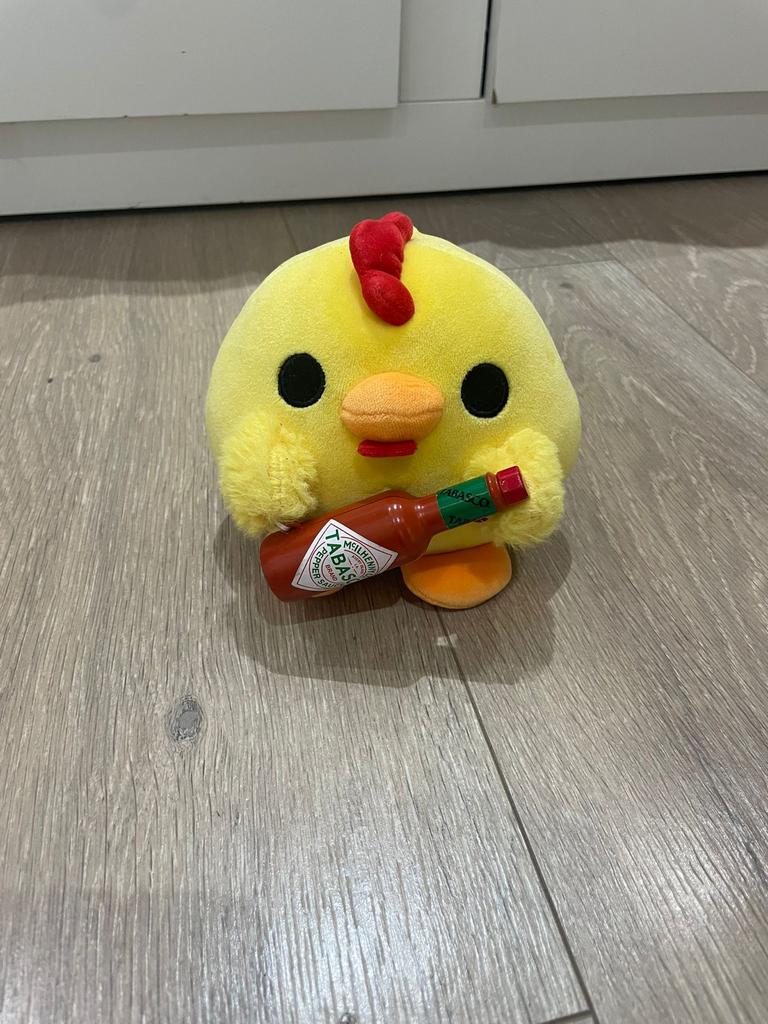 Schattig kuiken knuffel met Tabasco flesje, Ophalen of Verzenden, Zo goed als nieuw, Overige typen