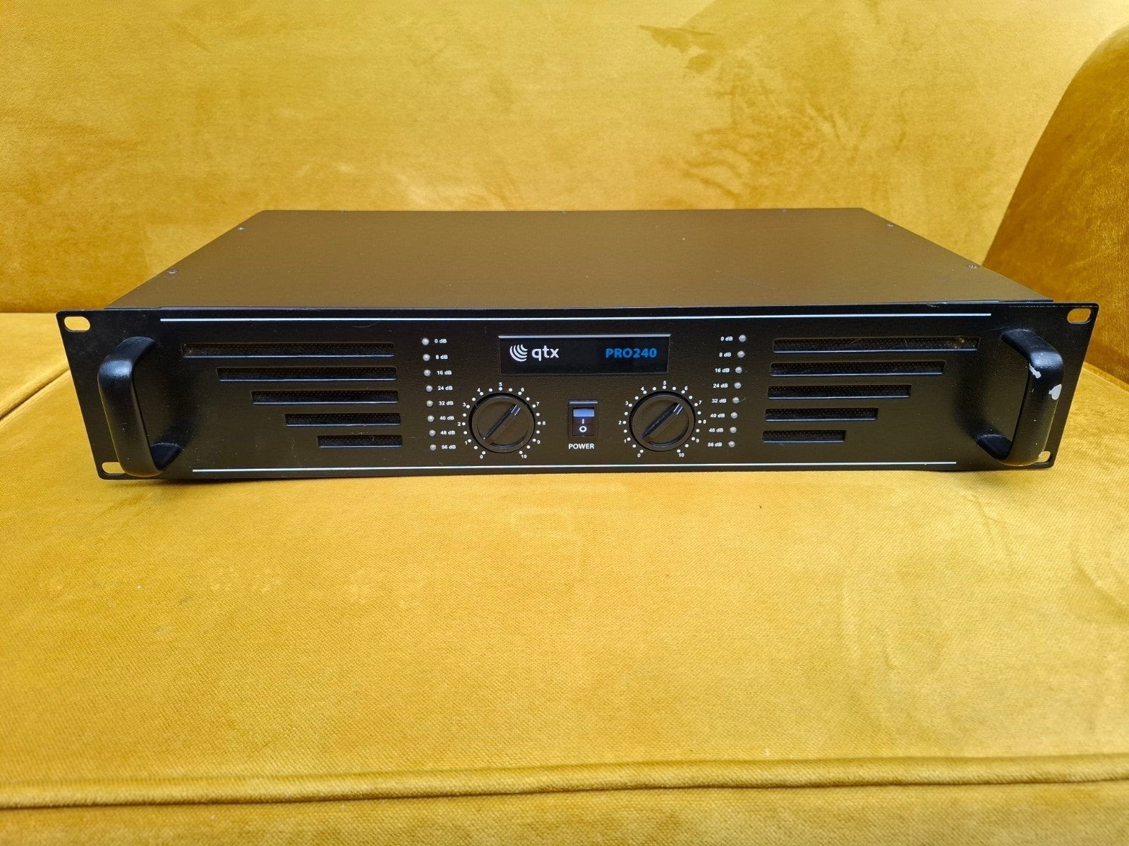 Qtx eindversterker, 2x120 Watt, Ophalen of Verzenden, Minder dan 500 watt