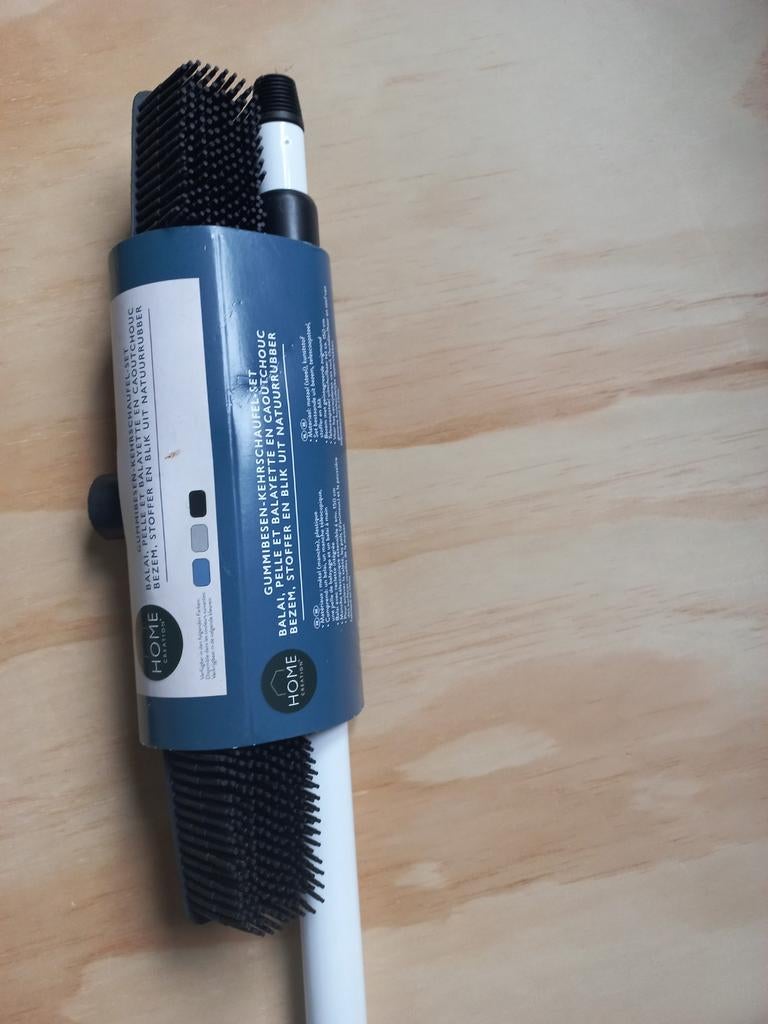 Rubber bezem nieuw natuur rubber, Ophalen