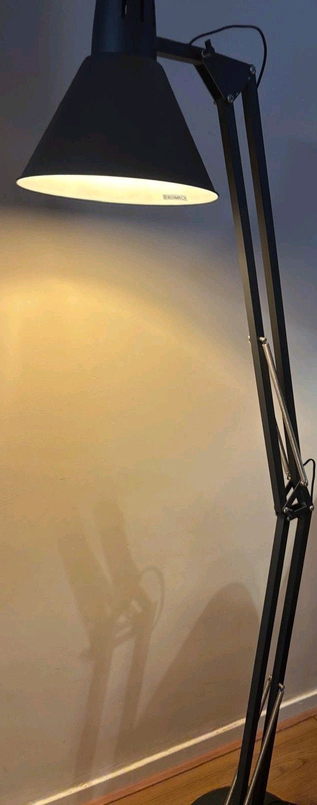 Stoere industriële vloerlamp / architectenlamp – Brilliant, Ophalen, Gebruikt, E27 (groot), Metaal