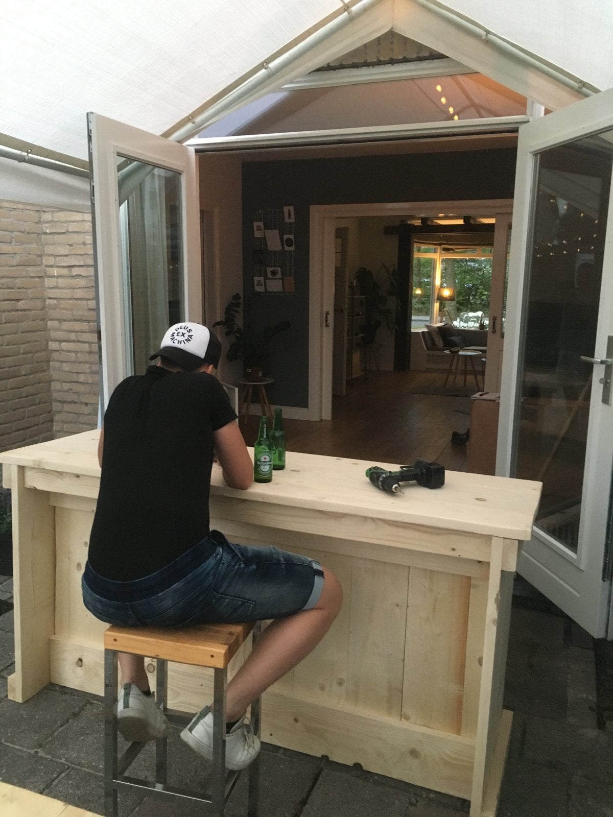 Bartafel met 4 krukken, Tuin en Terras, Ophalen of Verzenden, Gebruikt, Rechthoekig, Hout