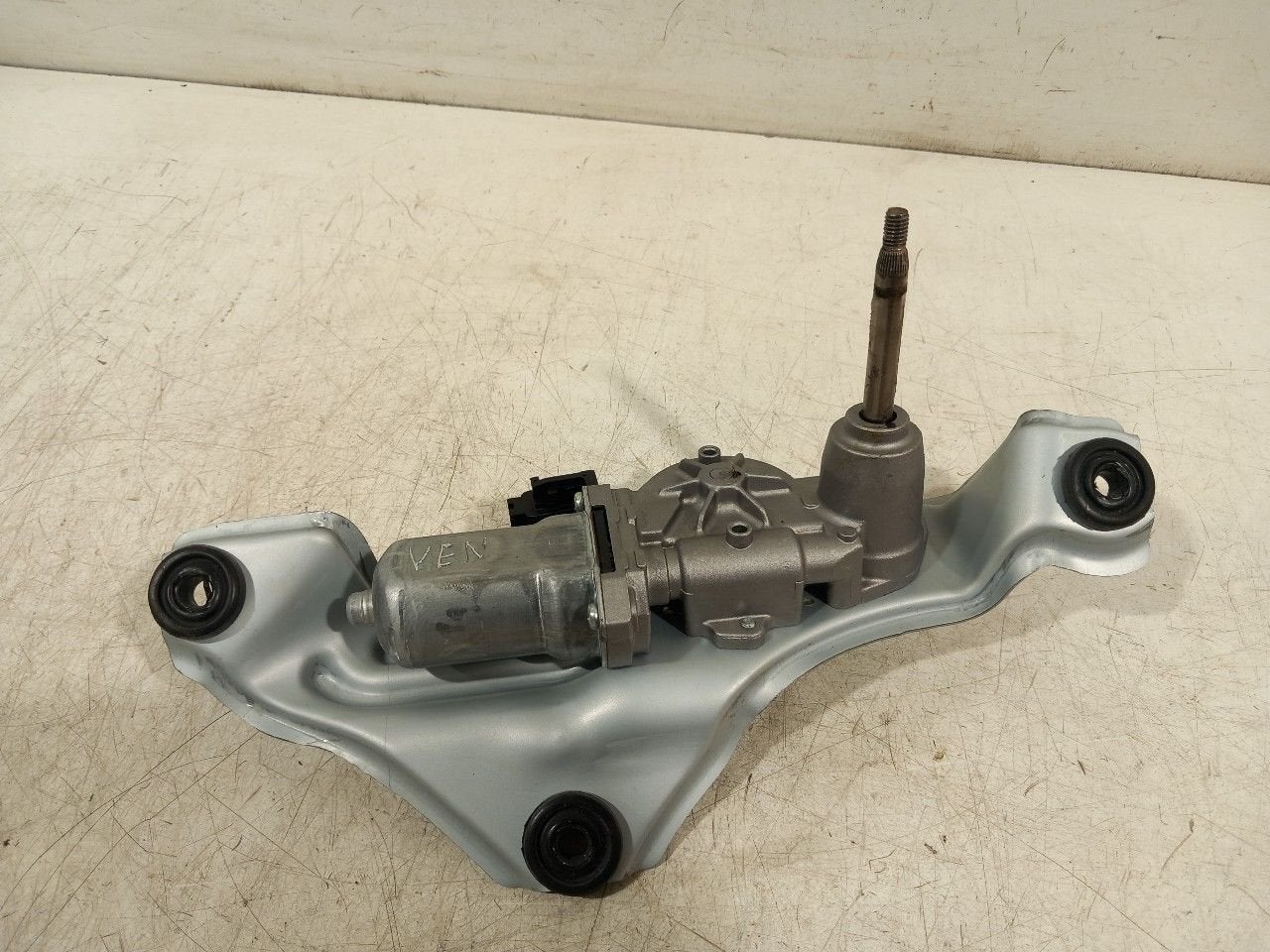 Ruitenwissermotor achter Hyundai Tucson, Onderdelen@venauto.nl, Van der Ven Autorecycling B.V., Gebruikt, Ettenseweg 76, 4706 PB Roosendaal, The Netherlands