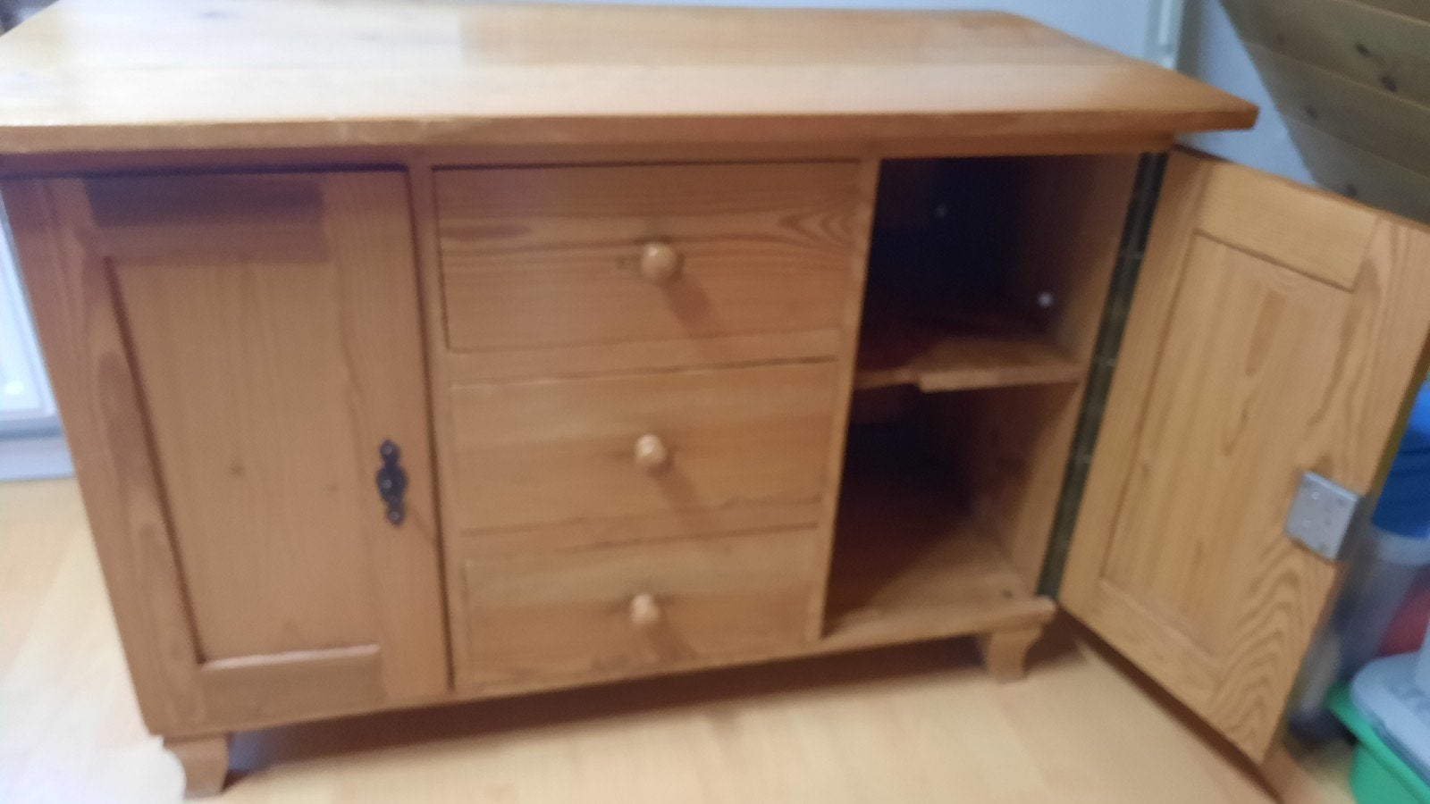 Antiek Iers massief houten kastje met lades en deuren, Ophalen of Verzenden, Gebruikt