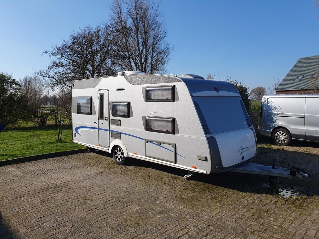 Burstner averso plus 510tk 2014, Caravans en Kamperen, Caravans, Rondzit, Info@buerstner.com, Bedrijf, Dwarsbed