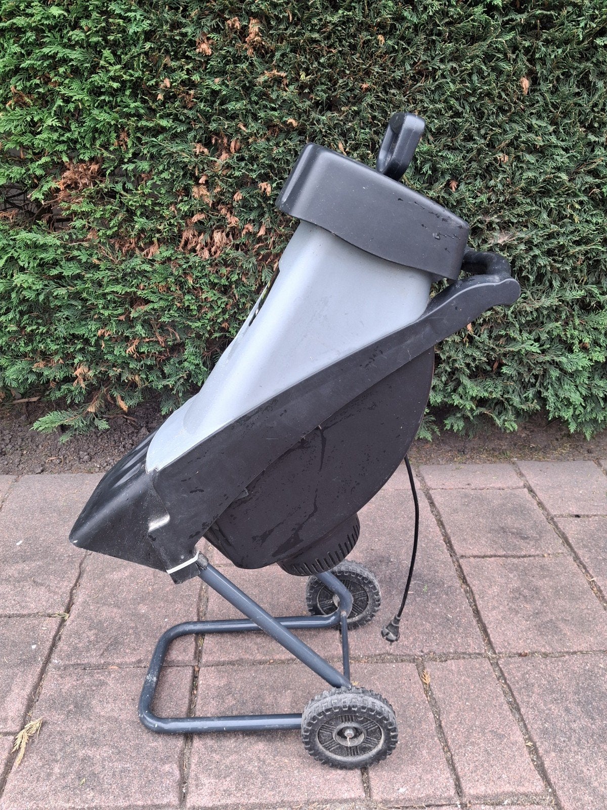 Gebruikte Hakselaar 2500W - Max takdikte 40mm, Ophalen