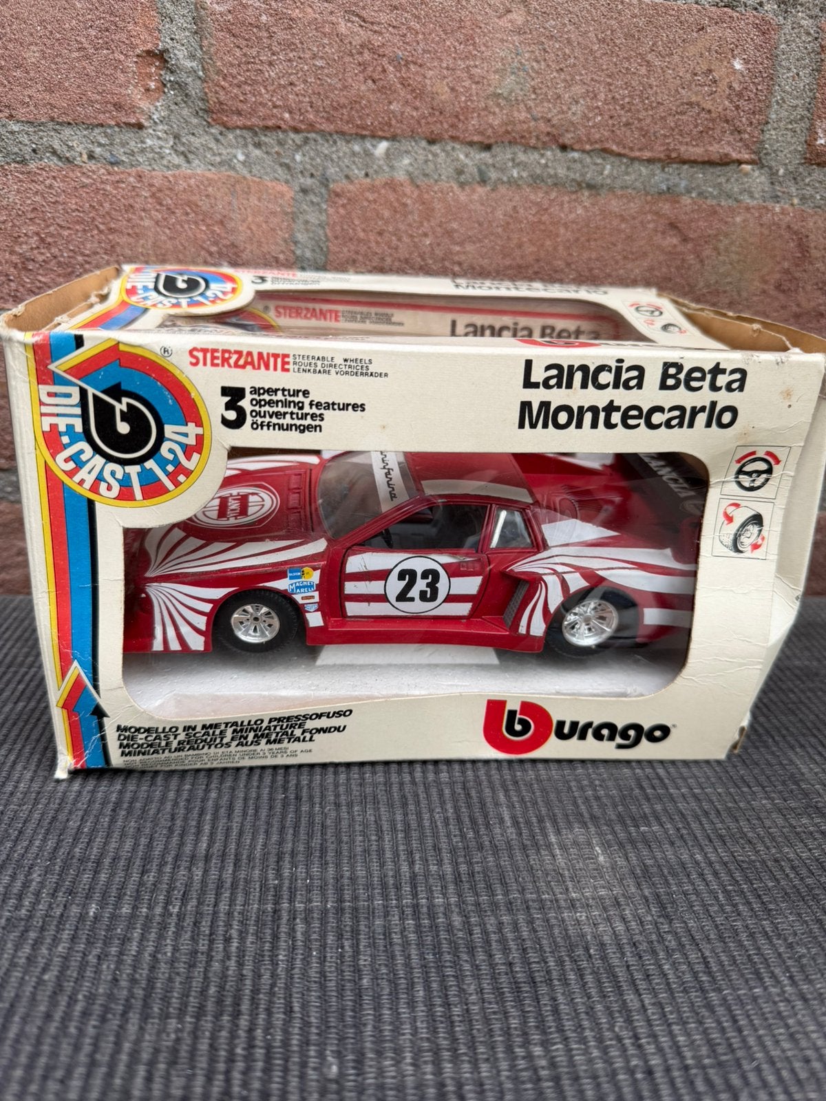 1:24 Bburago Lancia Beta Monte Carlo, Ophalen of Verzenden, Gebruikt, Auto, Bburago
