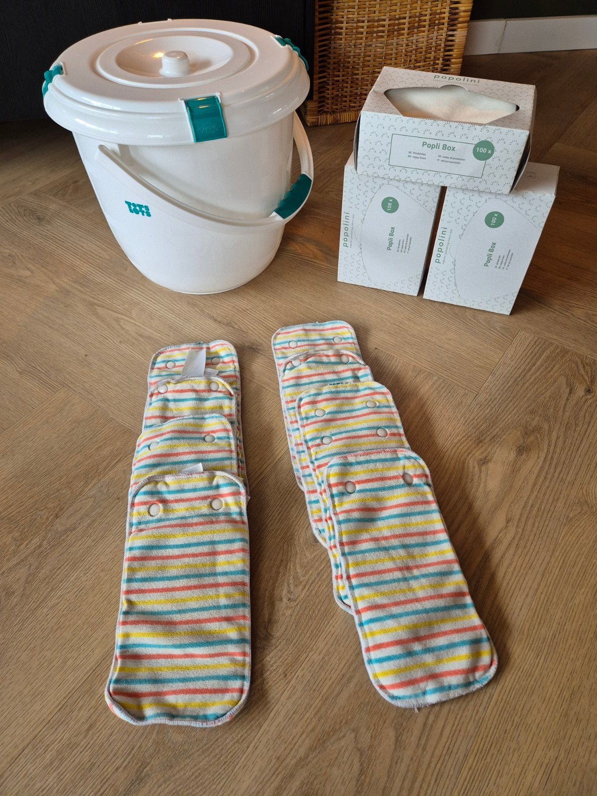 Wasbare luier inleggers en emmer, Kinderen en Baby's, Ophalen, Gebruikt