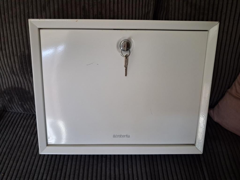 Opvangkast voor post, Ophalen, Kunststof