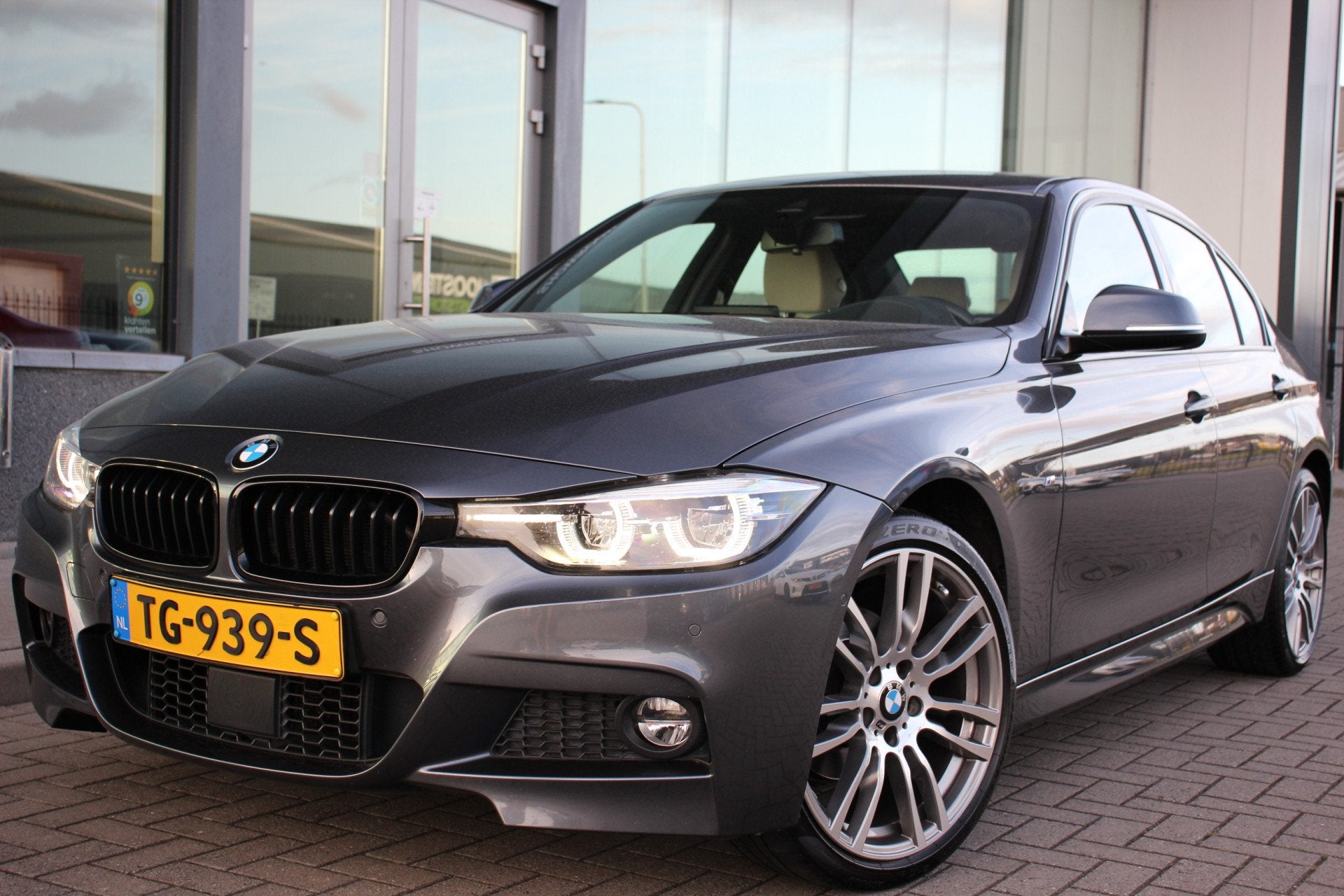 BMW 3-serie 320i xDrive M Sport Edition | DEALER ONDERHOUDEN, Automaat, 1998 cc, 15 km/l, Euro 6