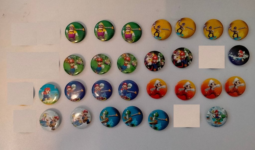 Super Mario Luigi Nintendo buttons button game, Verzenden, Overige figuren, Zo goed als nieuw, Overige typen