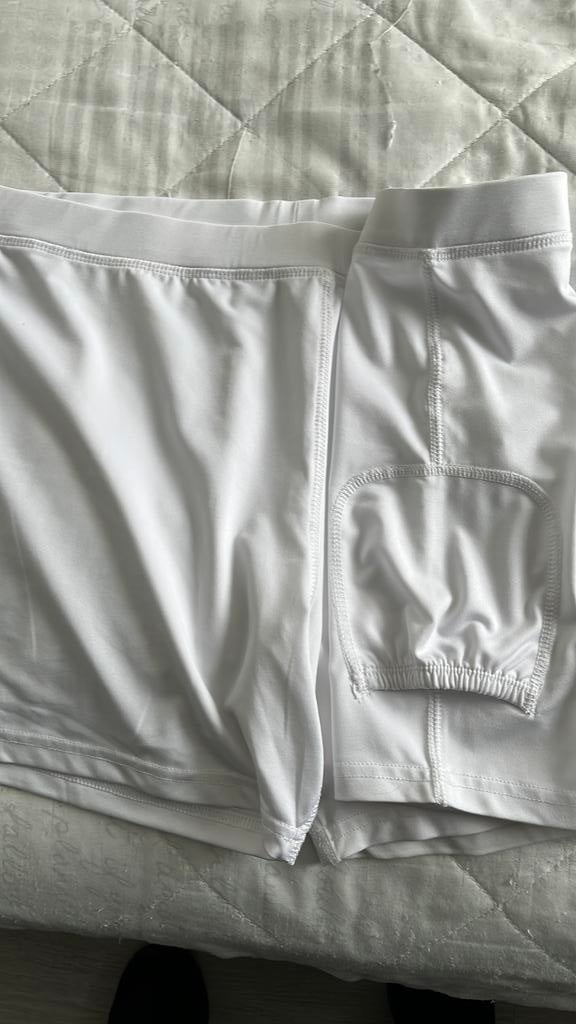 Tennis broekje wit maat XL met zakje voor tennisbal, Kleding | Dames, Sportkleding, Ophalen of Verzenden, Zo goed als nieuw, Maat 46/48 (XL) of groter