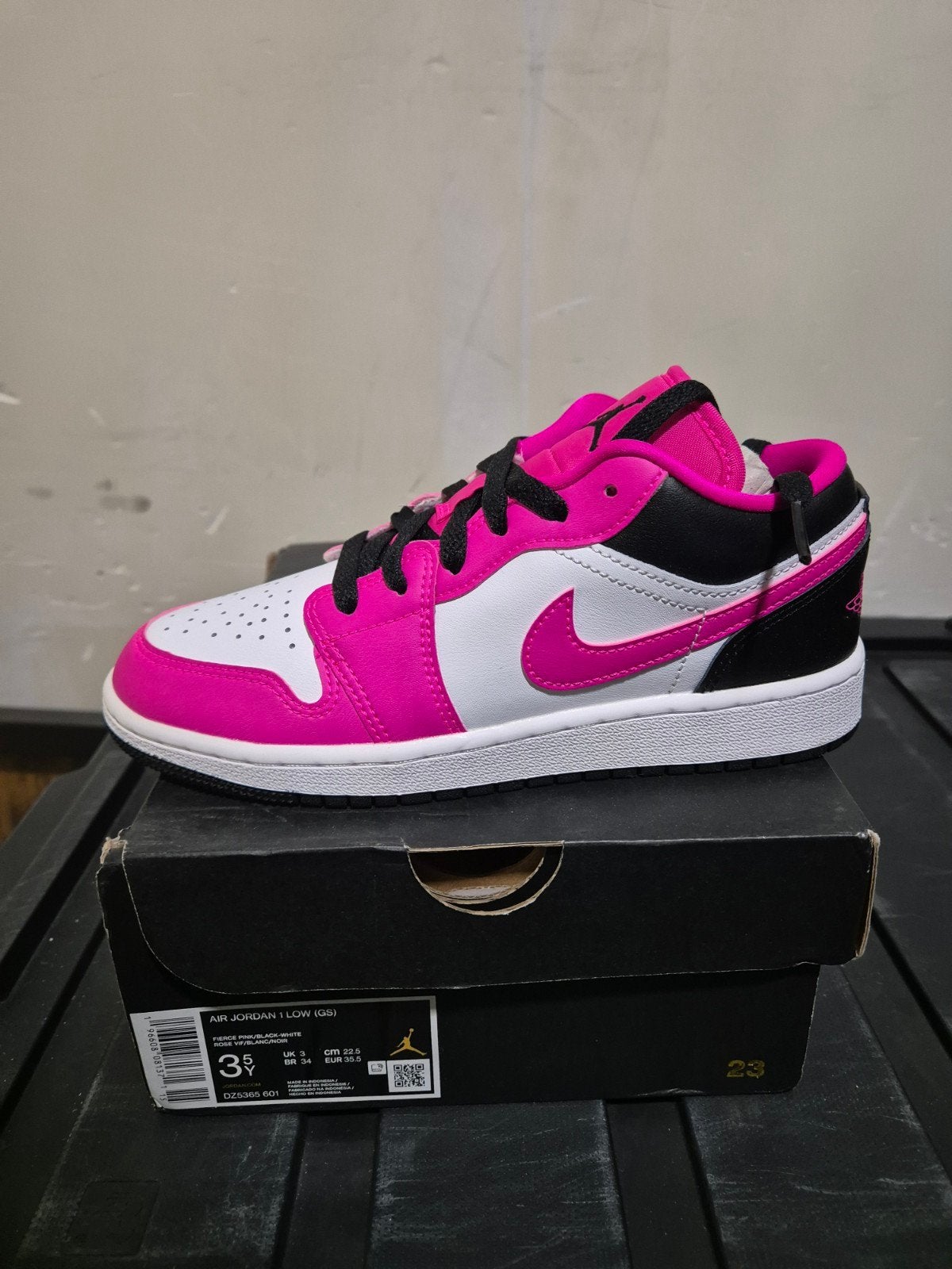 Nike Air Jordan 1 Low (GS) Fierce Pink - Maat 35.5, Kinderen en Baby's, Kinderkleding | Schoenen en Sokken, Nike Air Jordan, Meisje
