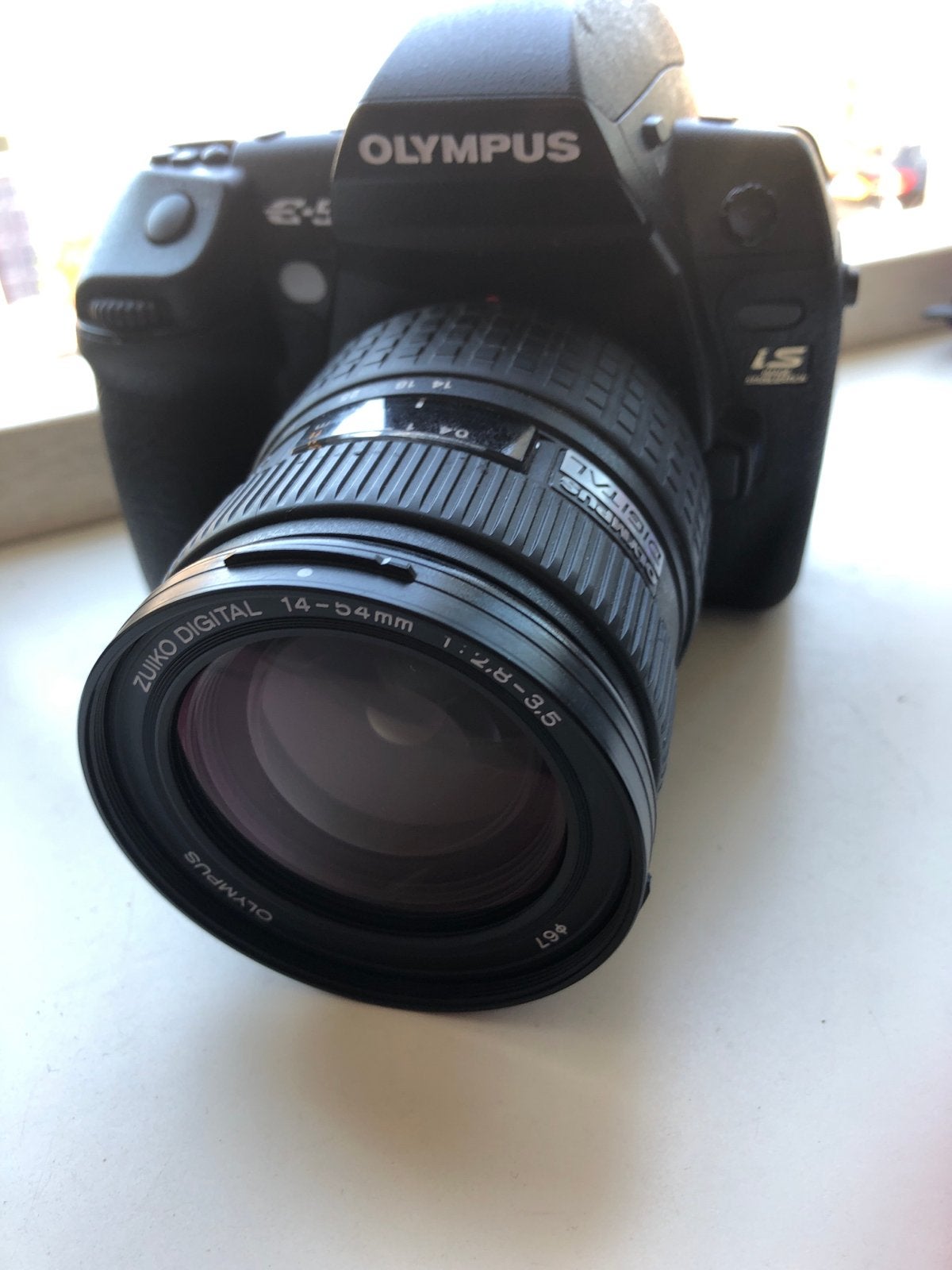 Olympus E-5 spiegelreflexcamera met ZUIKO DIGITAL 14-54mm le, Audio, Tv en Foto, Fotocamera's Digitaal, Spiegelreflex, Kantelbaar/draaibaar scherm