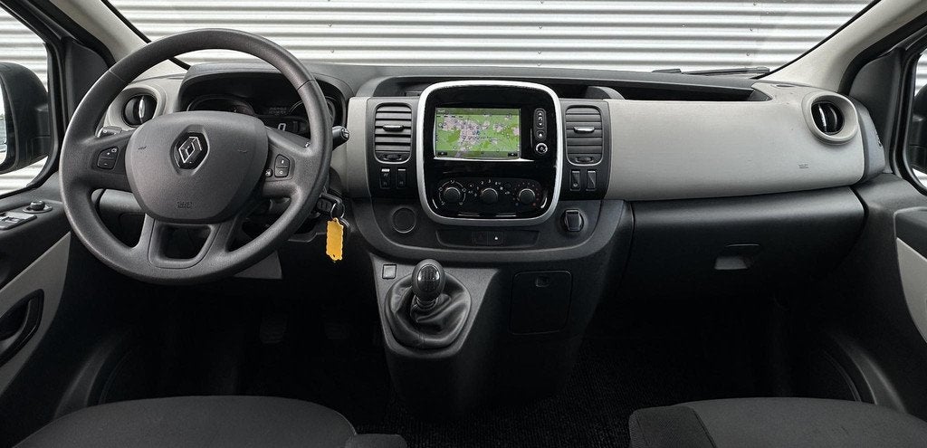 Renault Trafic 1.6 dCi T29 L2H2 DC Dubbel cabine Extra hoog, Voorwielaandrijving, Gebruikt, Euro 6, 4 cilinders