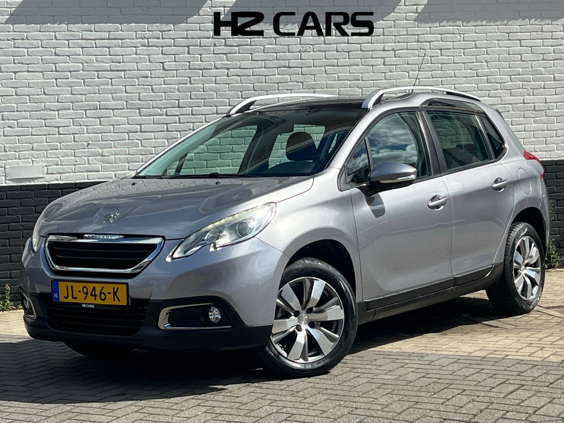Peugeot 2008 1.2 PureTech Blue Lion|Trekhaak|Pano|Cruise|Air, Voorwielaandrijving, Stof, 1199 cc, 82 pk