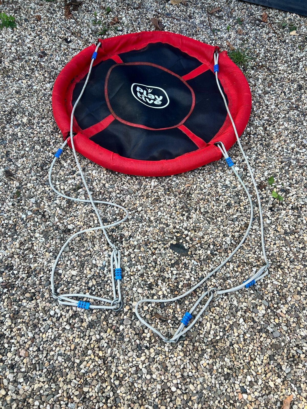 Playtive Nestschommel Rood/Zwart diameter 110cm, Ophalen, Zo goed als nieuw, Schommel