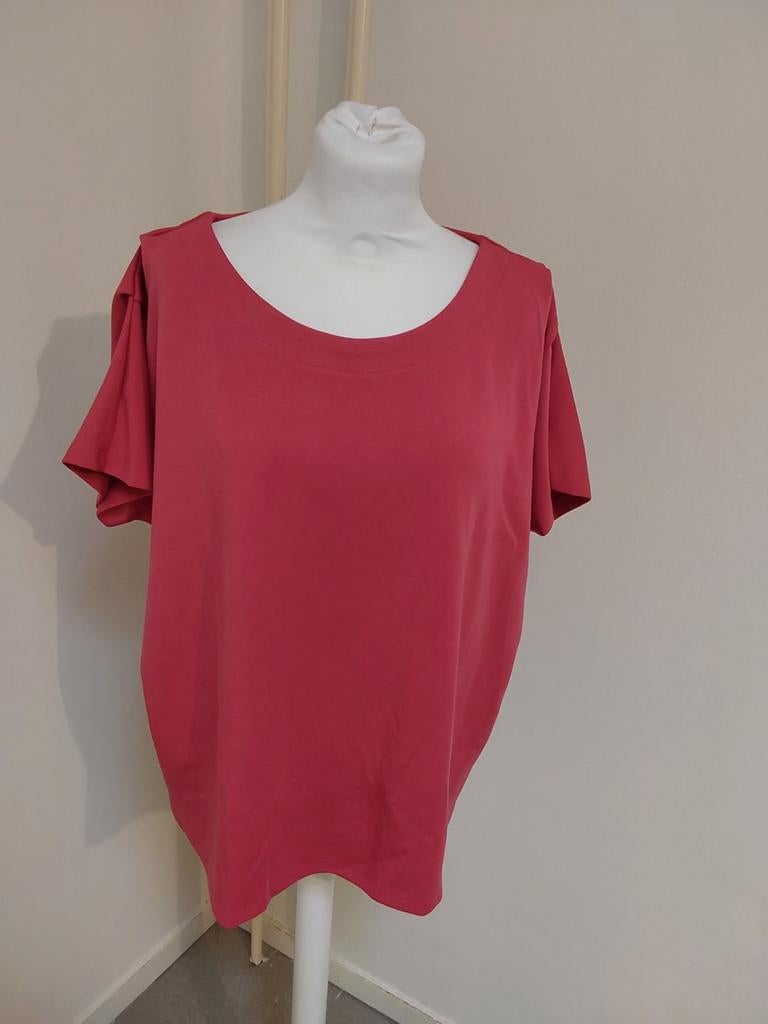 Prachtige roze top van Soyaconcept maat 44, okselmaat 66cm., Ophalen of Verzenden, Zo goed als nieuw, Roze, Shirt of Top