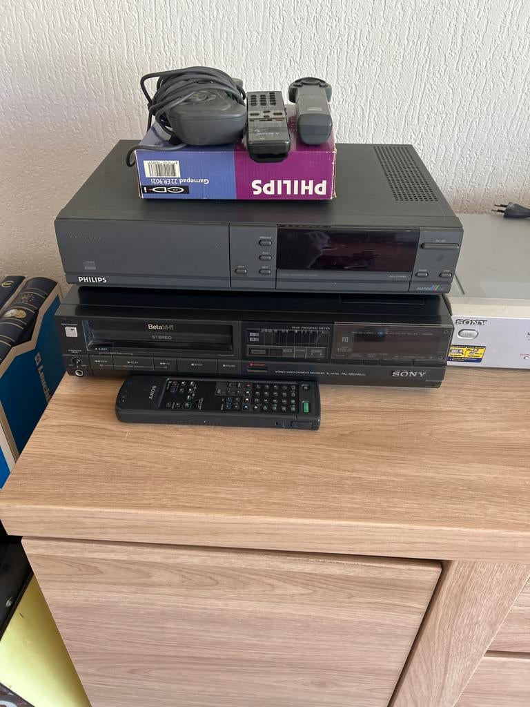 VHS, Betamax spelers en Super 8 film splicer met accessoires, Audio, Tv en Foto, Videospelers, Ophalen, Gebruikt, VHS-speler of -recorder