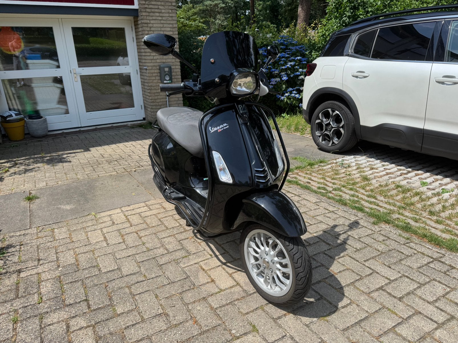 Vespa Sprint, Ophalen, Zo goed als nieuw, Benzine, Vespa