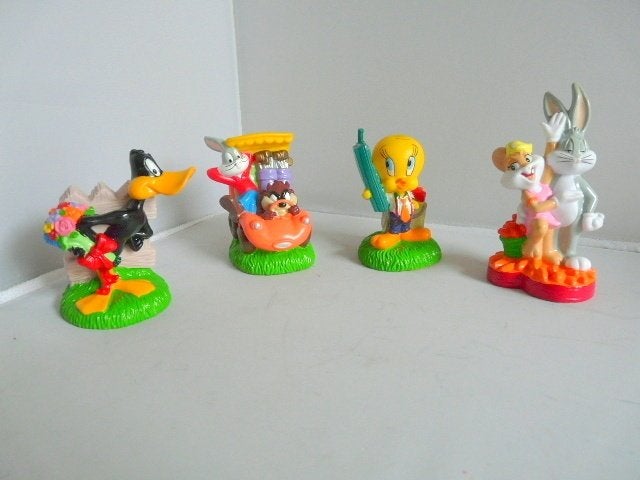 Looney Tunes 1999 # 4 stuks 8-10 cm., Verzamelen, Stripfiguren, Ophalen of Verzenden, Looney Tunes, Zo goed als nieuw, Beeldje of Figuurtje