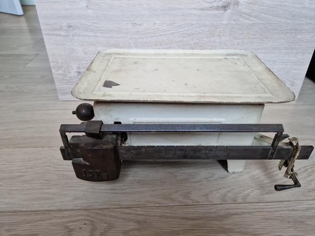 Antieke (baby) weegschaal tot 15 kg, Witgoed en Apparatuur, Weegschalen, Ophalen, Gebruikt, Overige typen, 10 tot 50 kg