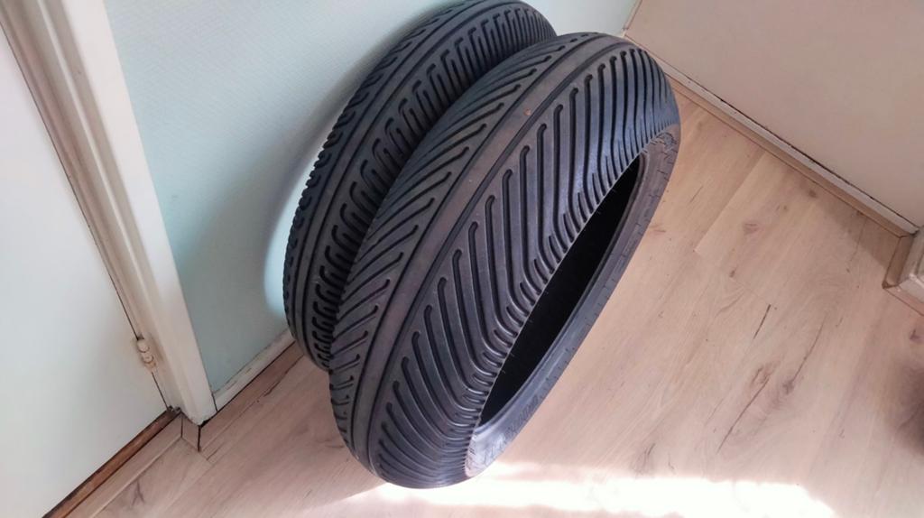 Pirelli Diablo Setje Regenbanden 200/60R17, Motoren, Ophalen