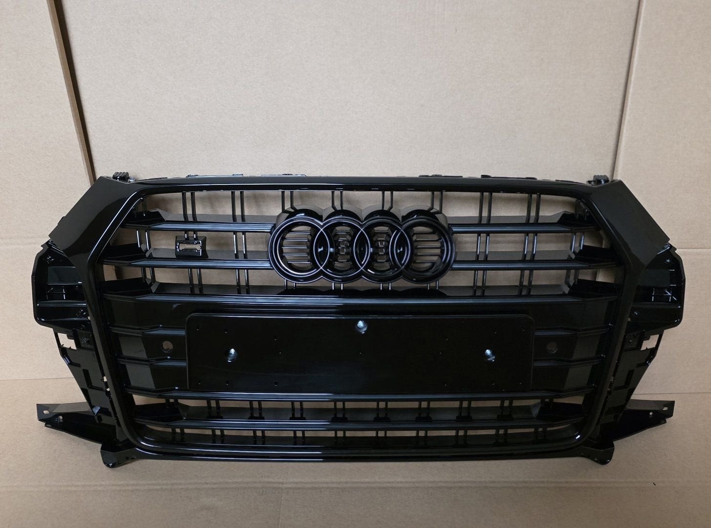 Grill Grille Audi SQ3 S-LINE Q3 8U FACELIFT bj.2014-2018, -, Nieuw, Ophalen of Verzenden, -