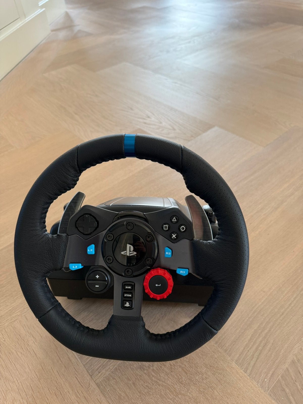 Foto 4 van Logitech G29 racestuur inclusief pedalen voor PS4/5 en PC