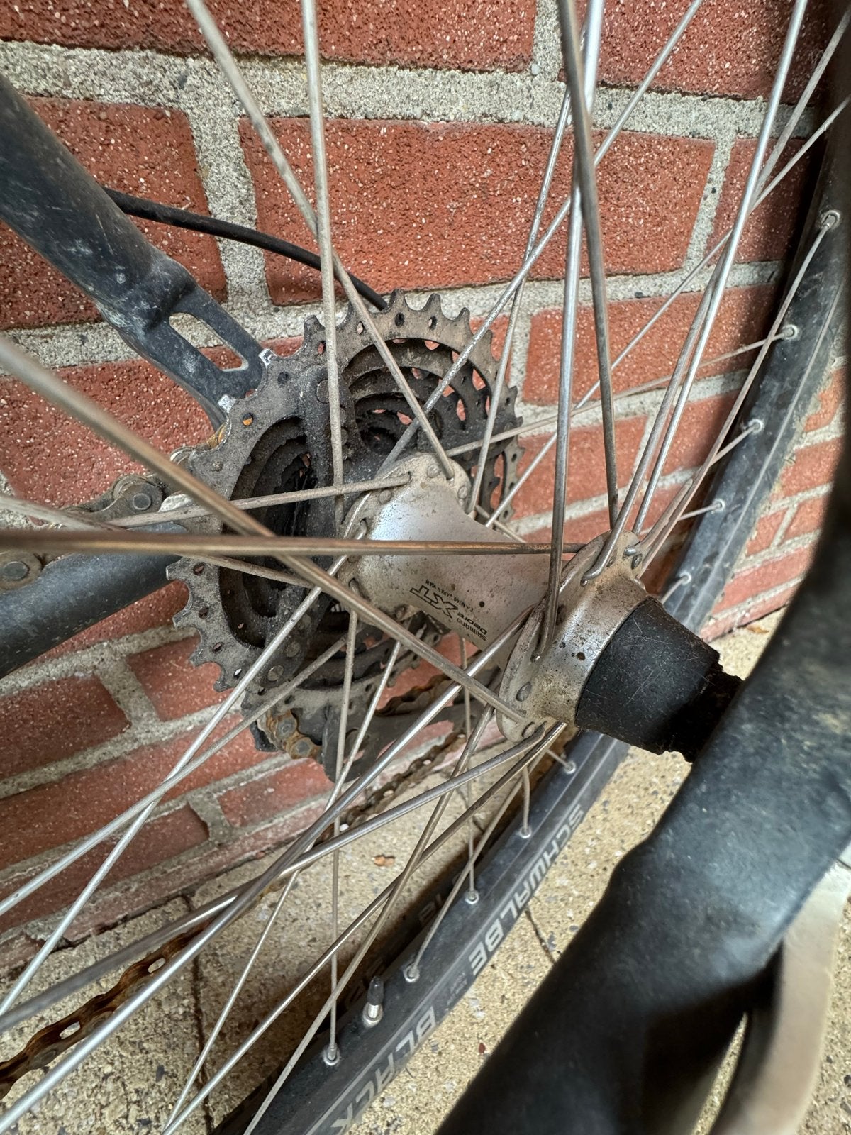 Foto 9 van Mountainbike met Shimano Deore XT en SR Suntour vering