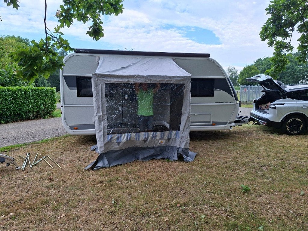 Kleine voortent caravan (ongeveer 2 x 1,5 meter), Ophalen, Gebruikt