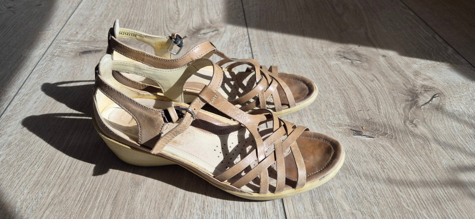 Ecco sandalen maat 38, Ecco, Beige, Gedragen, Sandalen of Muiltjes