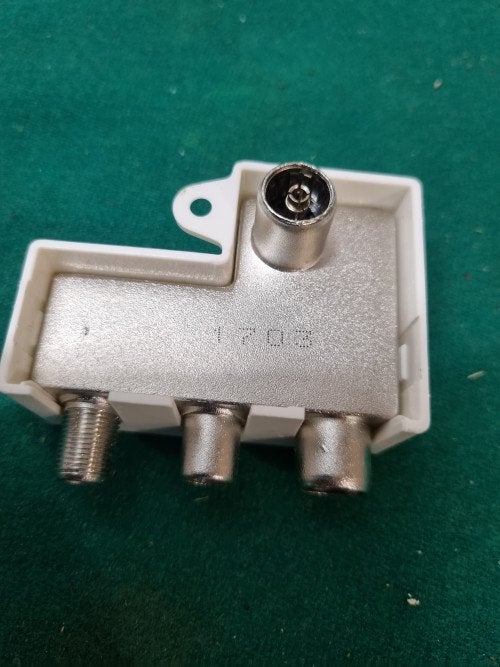 coax splitter braun telecom, Ophalen of Verzenden, 'T Olde Gre-j, Info@toldegrej.nl, Endepoelstraat 20f Didam