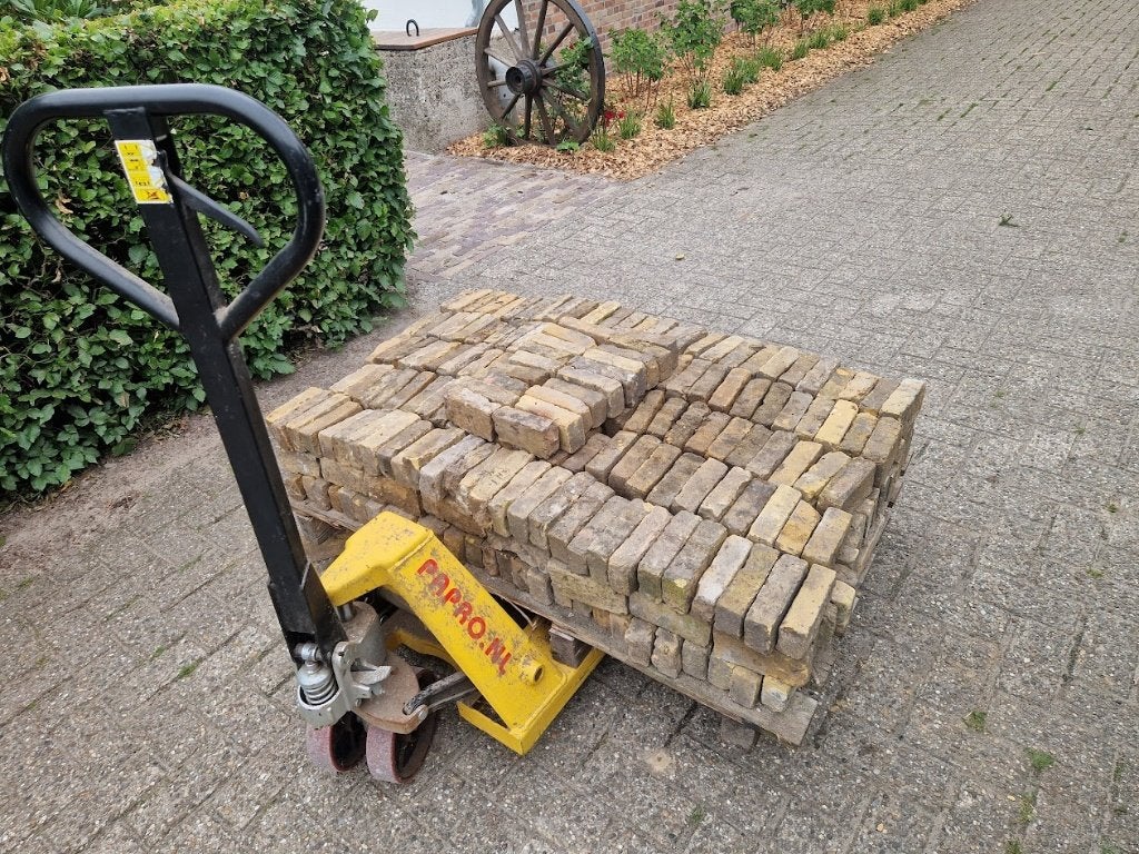 erg mooie gele ijsselsteentjes, Doe-het-zelf en Verbouw, Metselstenen, Ophalen, Zo goed als nieuw, Bakstenen