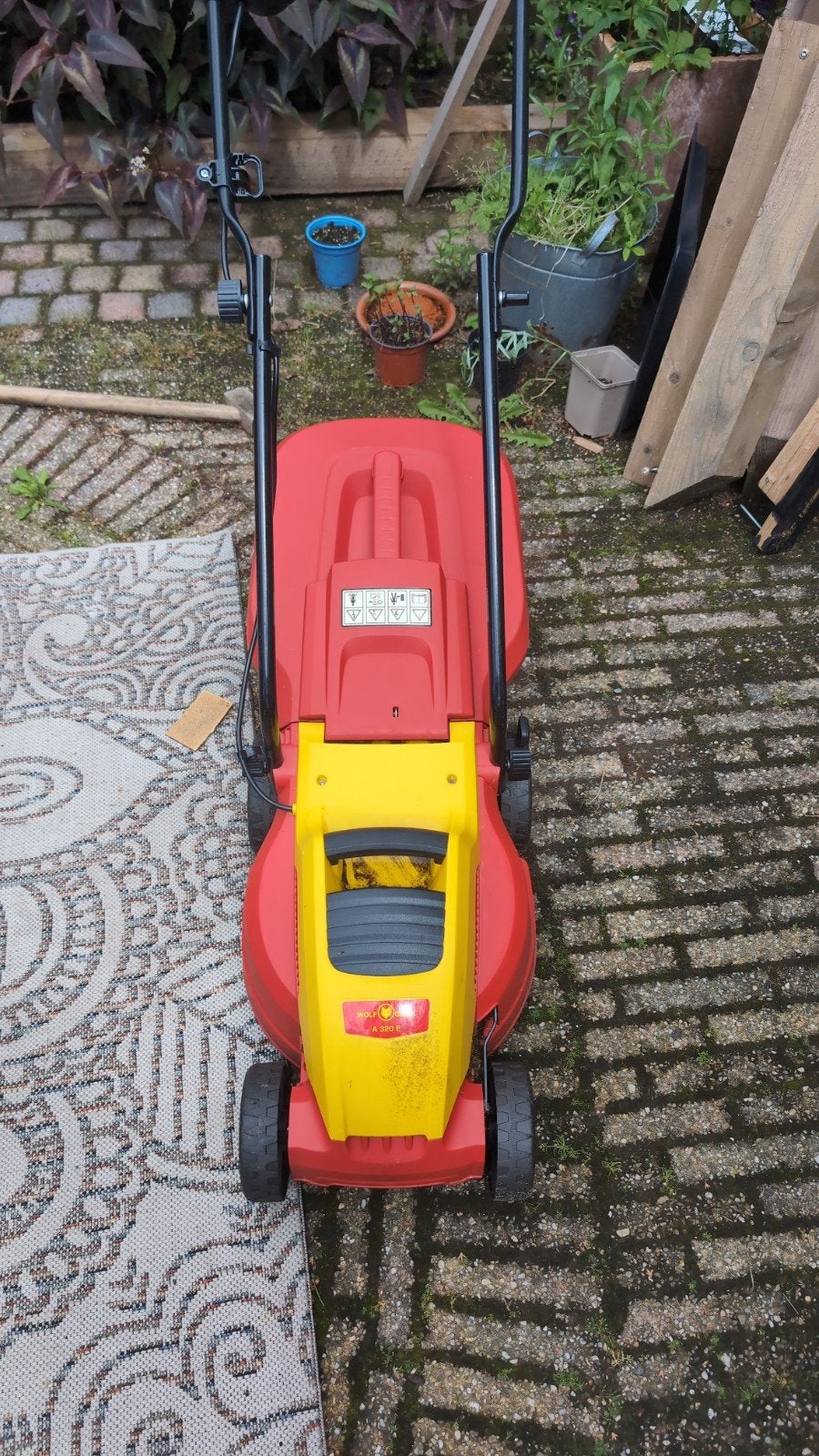 Wolf Grasmaaier A 320 E - Defect, Cirkelmaaier, Gebruikt, Elektrische grasmaaier, Ophalen of Verzenden