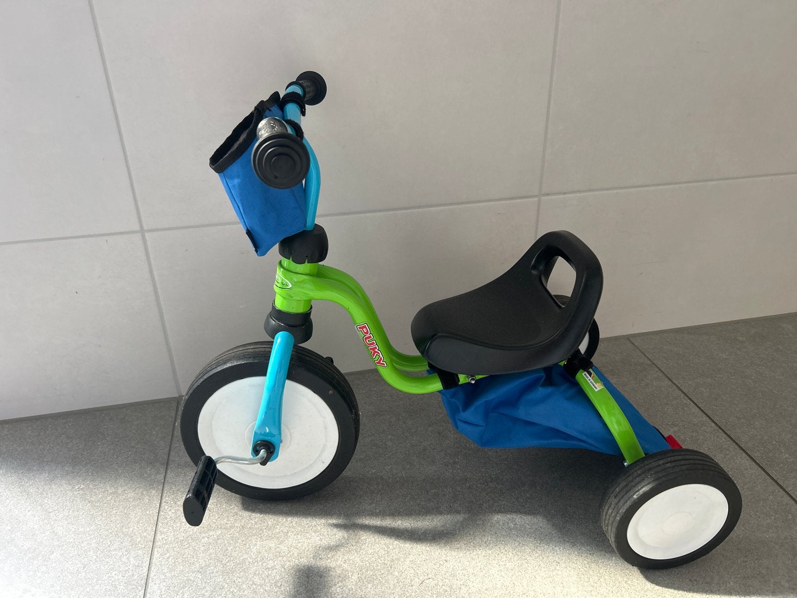 Puky driewieler groen/blauw  met mandje, Kinderen en Baby's, Speelgoed | Buiten | Voertuigen en Loopfietsen, Ophalen, Gebruikt