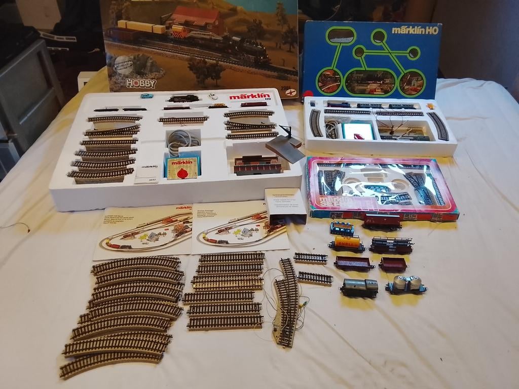 Märklin twee complete trein sets met veel extra’s, Hobby en Vrije tijd, Modeltreinen | Overige schalen, Wisselstroom, Treinset