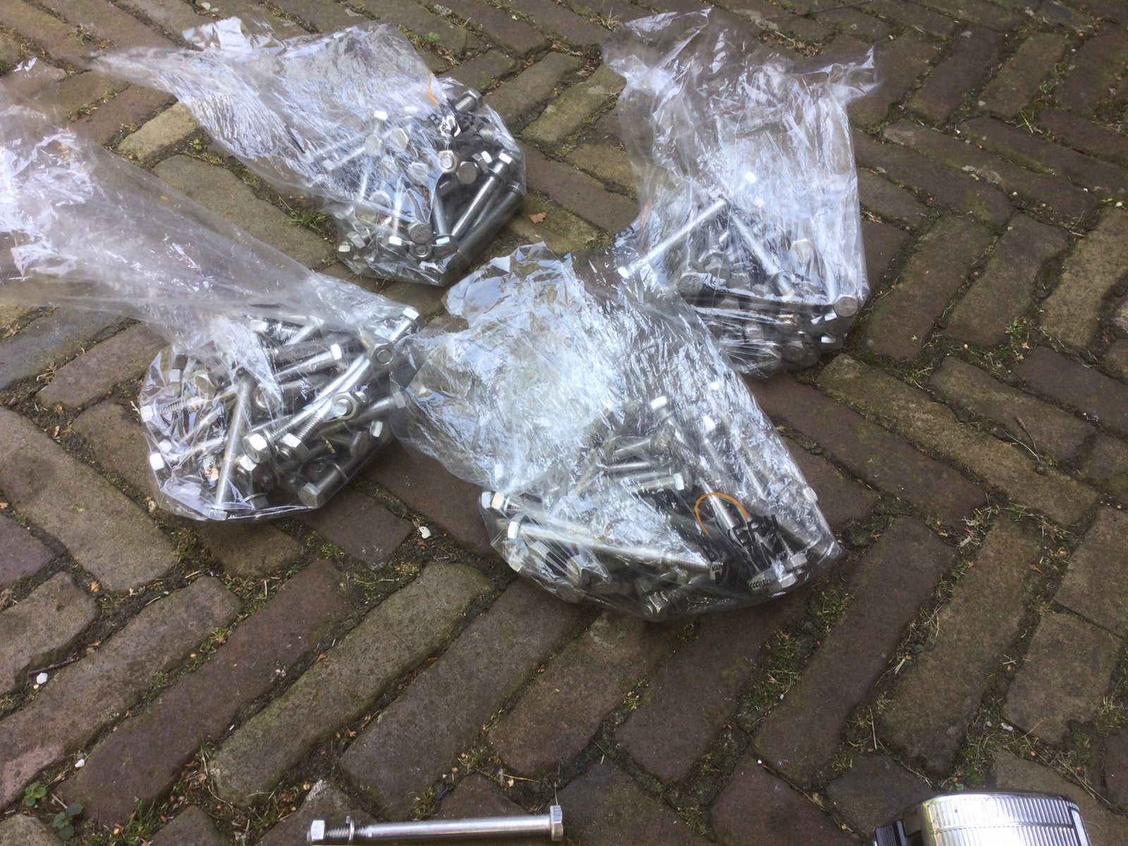 RVS bouten en moeren, Doe-het-zelf en Verbouw, IJzerwaren en Bevestigingsmiddelen, 100 tot 250 mm, Ophalen of Verzenden, Zo goed als nieuw