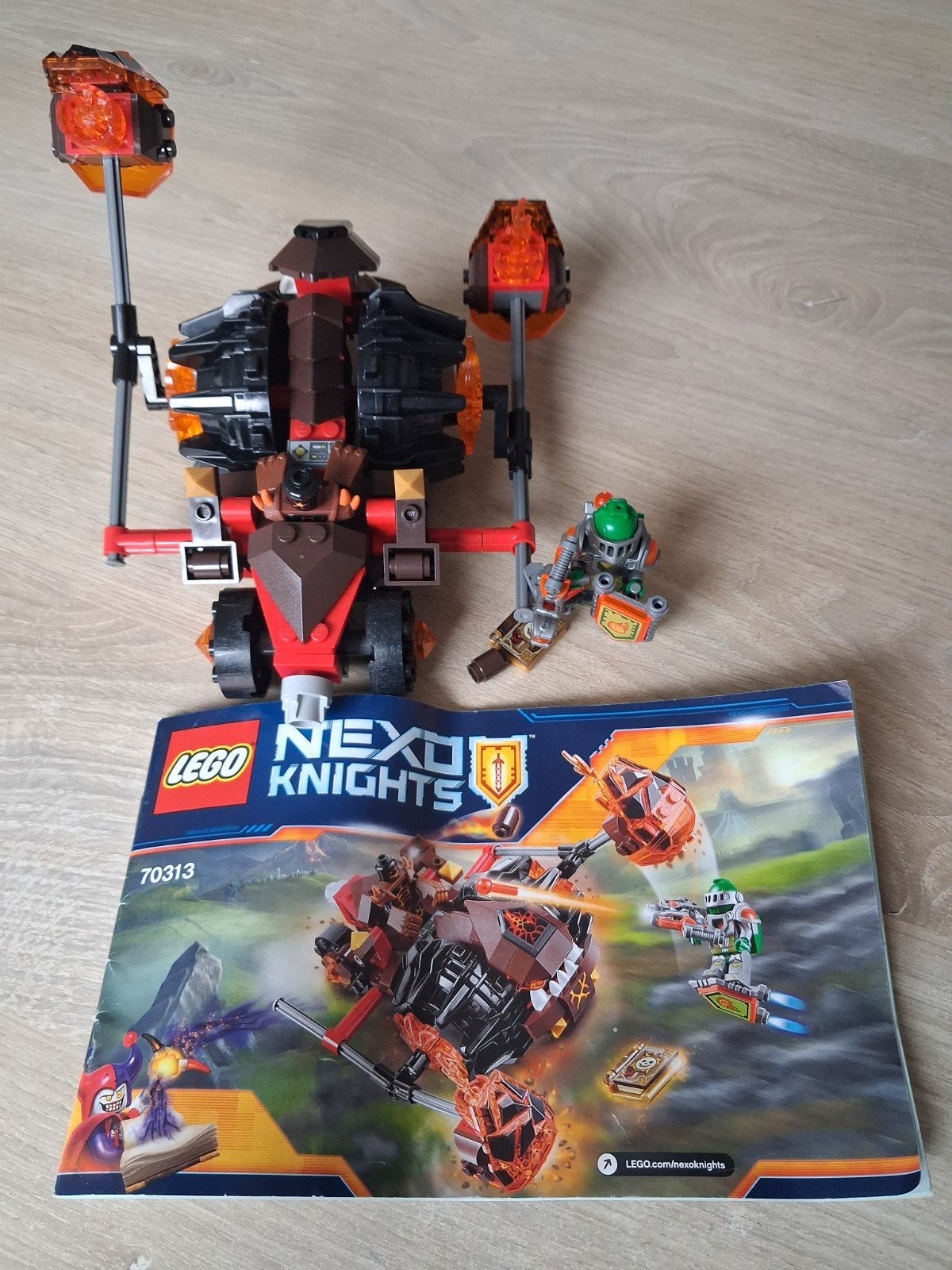 Lego Nexo Knights 70313 Moltor's Lavastamper, Gebruikt, Lego, Ophalen of Verzenden, Inclusief instructies