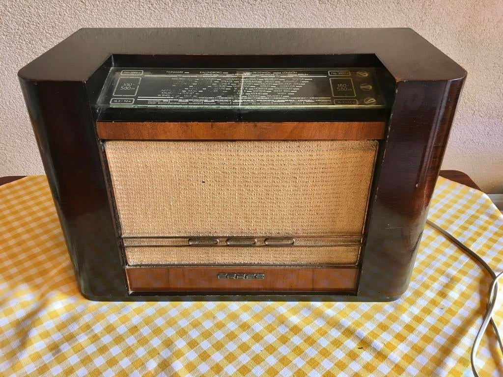 Oude lampen radio erres 1946 spelend vaste pr ophalen, Antiek en Kunst, Antiek | Tv's en Audio, Ophalen