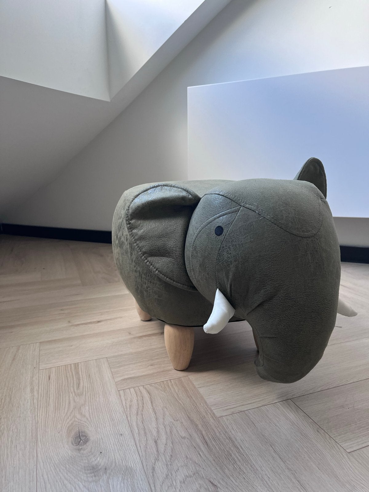Leuke olifant poef, Ophalen, Minder dan 50 cm, Gebruikt, 50 tot 75 cm