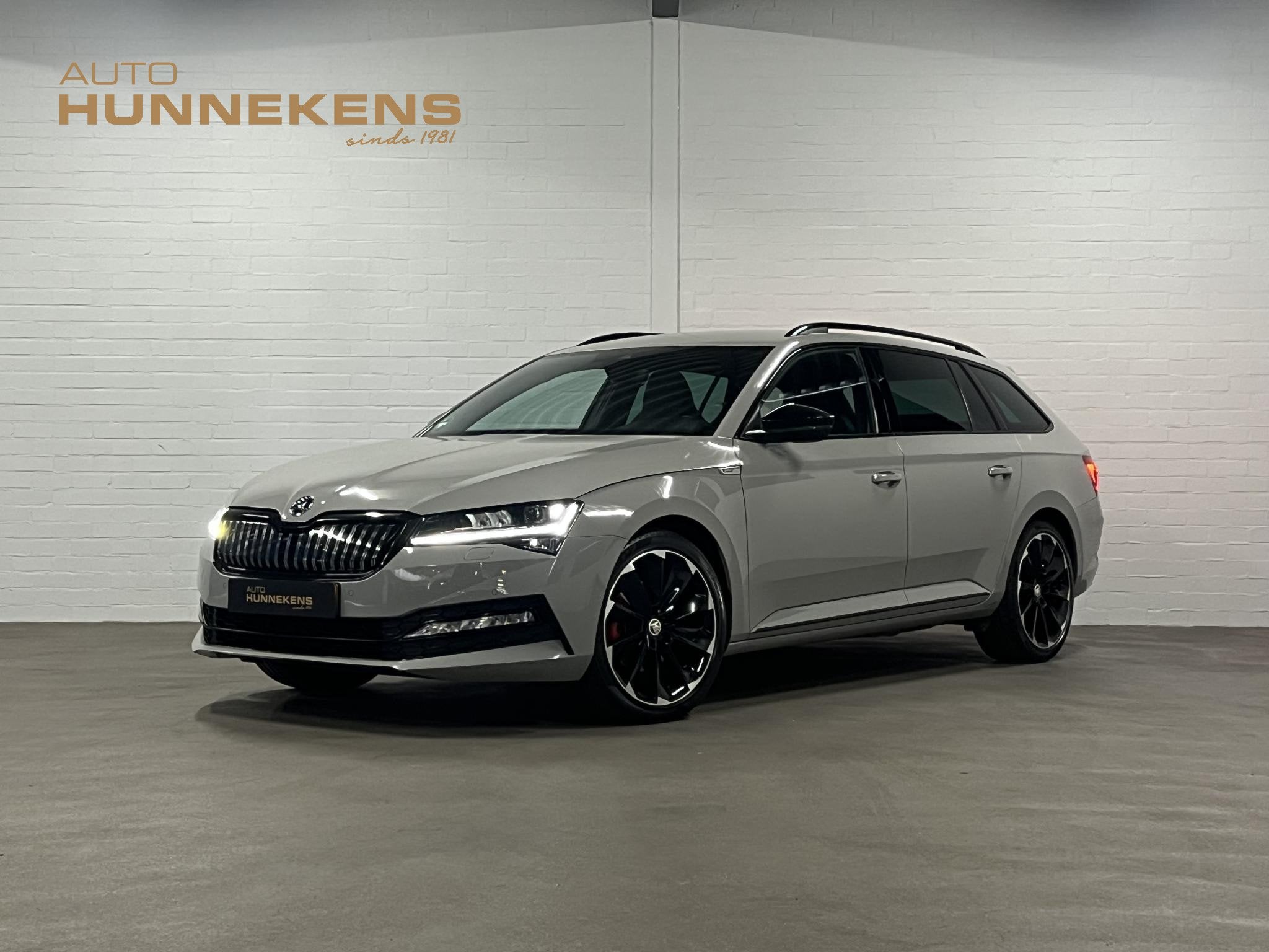 Skoda Superb Combi 1.4 TSI iV Sportline Business Trekhaak |, Auto's, Skoda, 12 maanden, Gebruikt, 4 cilinders, Alcantara