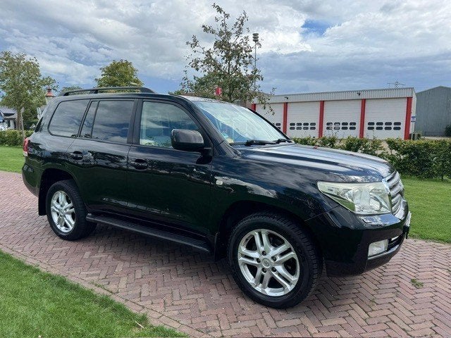 Toyota Land Cruiser 4.5D Executive V8 200 serie 7 pers 2011, Auto's, Toyota, Automaat, Beige, Verwarming stoelen achter, 7 stoelen