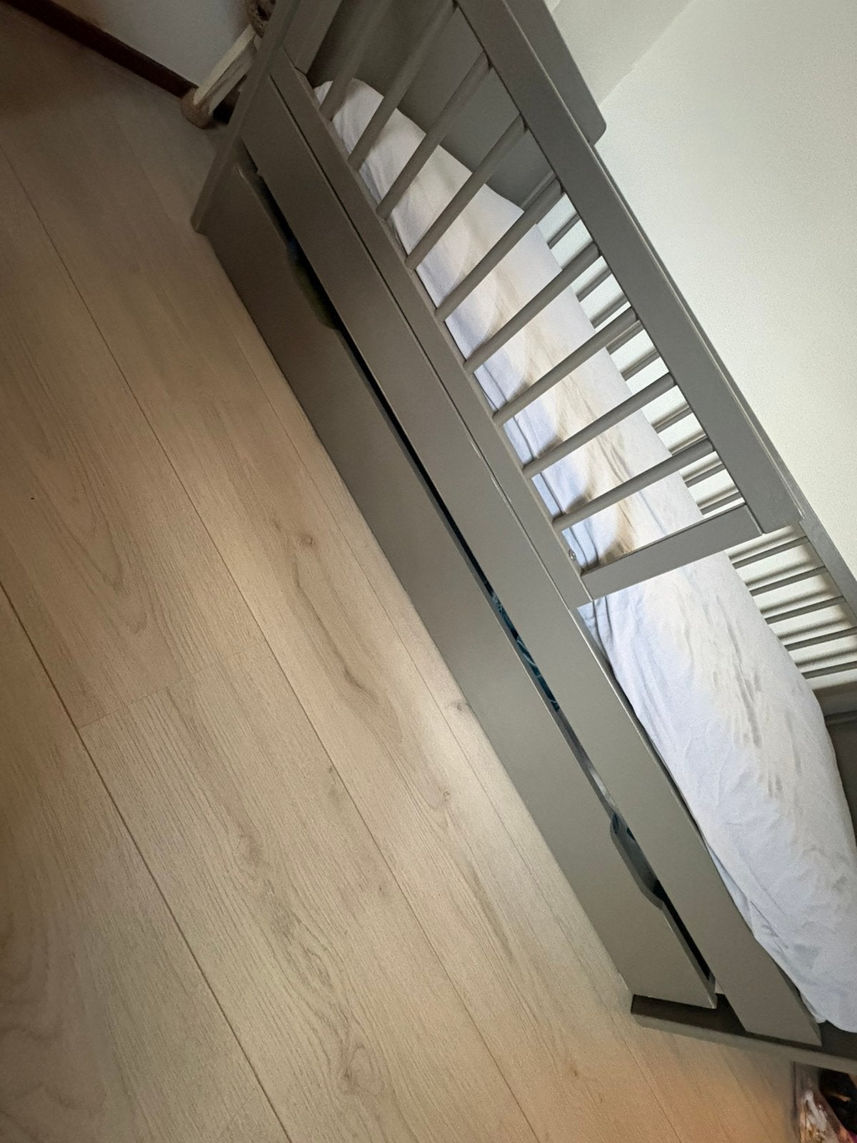 Kinderbed met opbergla eronder, Kinderen en Baby's, Kinderkamer | Bedden, Ophalen, Gebruikt, 70 tot 85 cm, 140 tot 160 cm