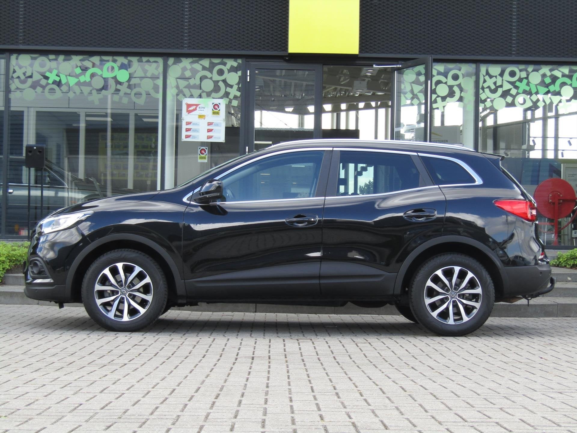 RENAULT Kadjar TCe 140pk EDC GPF / Trekhaak / Nav / Camera /, Auto's, Kadjar, Gebruikt, 4 cilinders, Leder en Stof