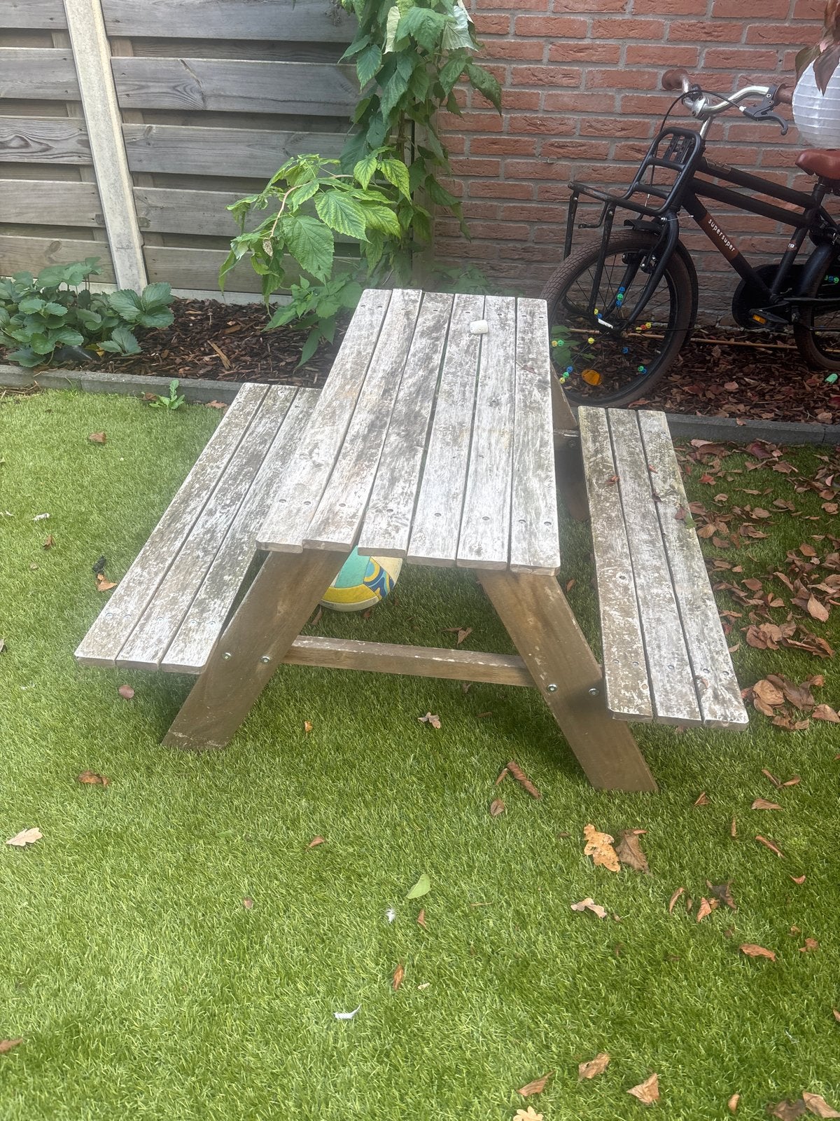 Gratis houten picknicktafel, Tuin en Terras, Ophalen, Gebruikt, Rechthoekig, Hout
