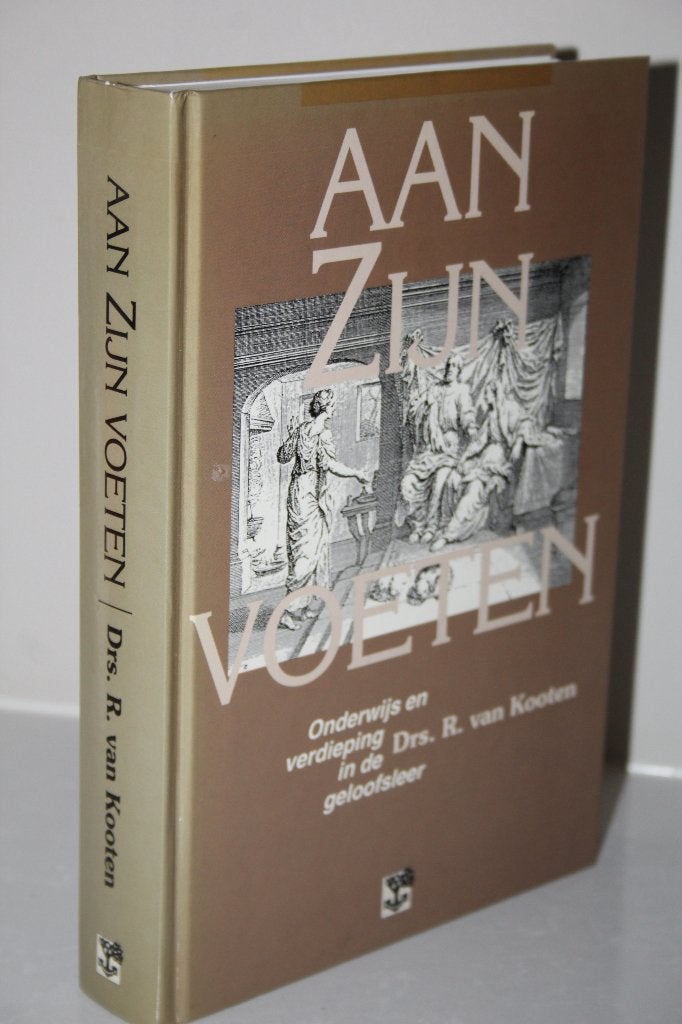 R. van Kooten - Aan Zijn voeten, verdieping geloofsleer, Ophalen of Verzenden, Gelezen, Christendom | Protestants