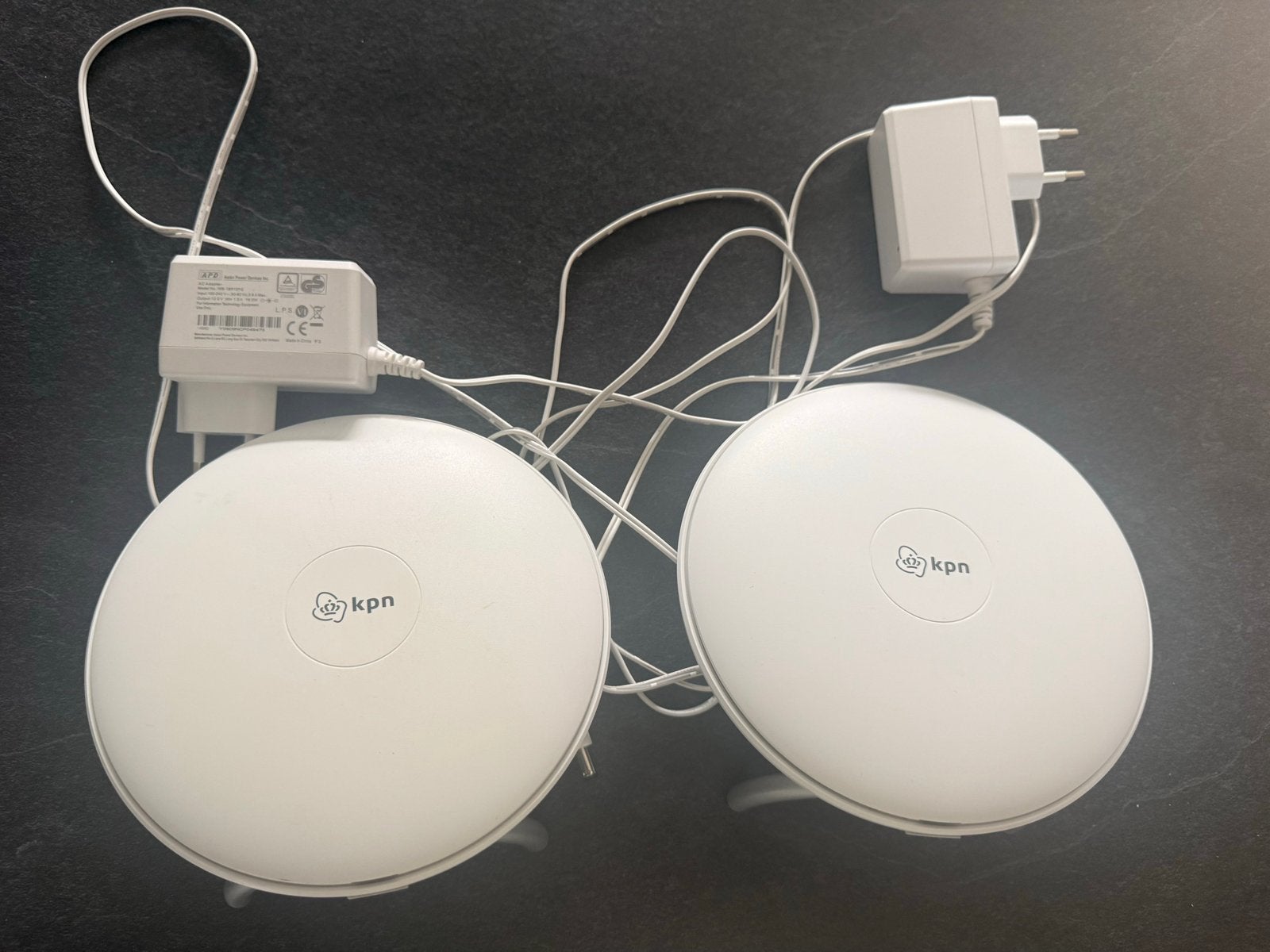2x KPN WiFi schotels / Router - Uitstekende Staat, Ophalen of Verzenden, Zo goed als nieuw, Router